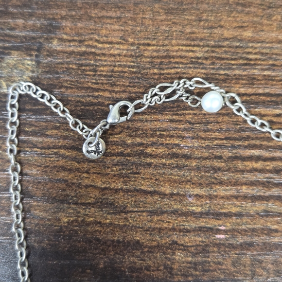 American Eagle Freshwater Pearl and Hammered Silvertone Heart Necklace - Picture 5 of 6